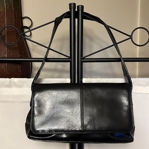 Aerosoles Black Shoulder Bag GUC 11”x7”x3”